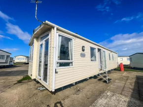 Lovely 6 Berth Caravan With Free Wifi At Sand Le Mere, Yorkshire Ref 71011C